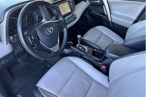 2017 Toyota RAV4 Limited