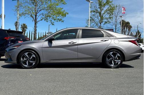 2023 Hyundai ELANTRA HEV Limited