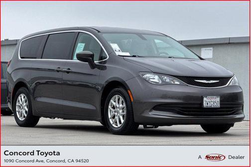 2017 Chrysler Pacifica LX