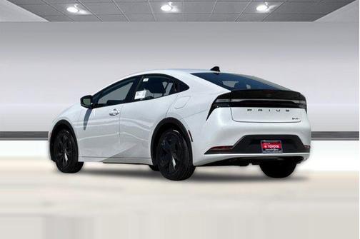 Wind Chill Pearl 2026 Toyota Prius Plug-In Hybrid SE