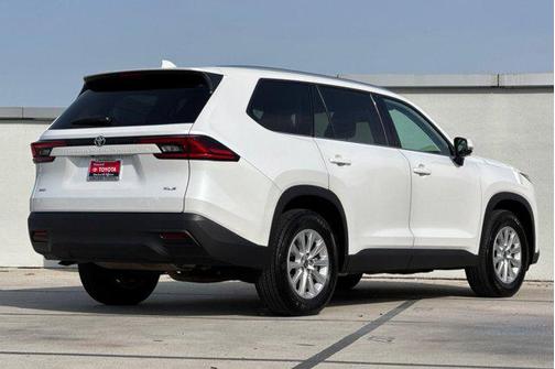 2025 Toyota Grand Highlander XLE