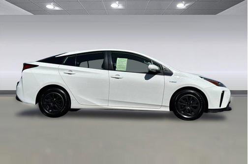2022 Toyota Prius L