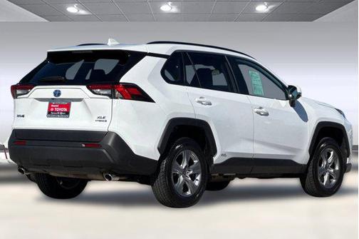 2024 Toyota RAV4 Hybrid XLE