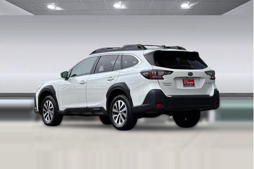 Crystal White Pearl 2023 Subaru Outback Premium
