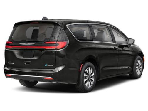 Brilliant Black Crystal Pearlcoat 2024 Chrysler Pacifica L