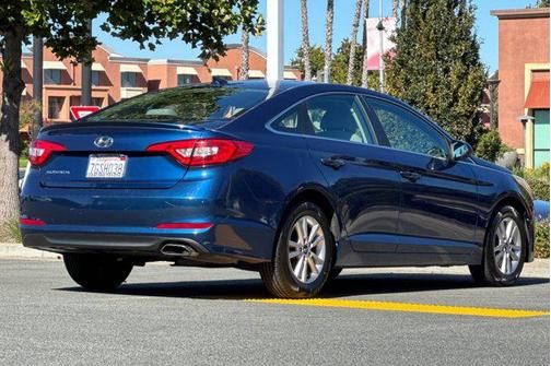 2015 Hyundai SONATA SE