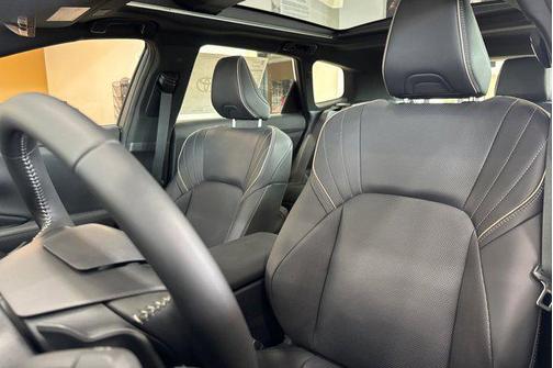 2025 Toyota Crown Signia XLE
