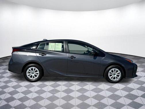 2020 Toyota Prius LE