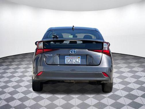 2020 Toyota Prius LE