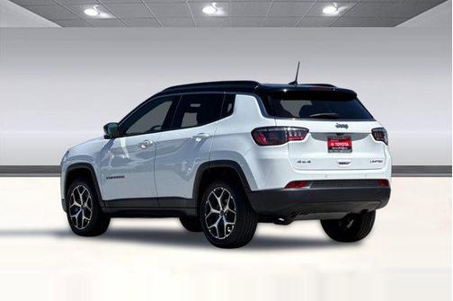 Bright White Clearcoat 2025 Jeep Compass Limited