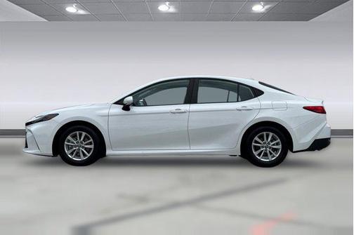 Ice Cap 2025 Toyota Camry LE