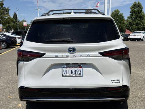 2023 Toyota Sienna Limited 7-Passenger