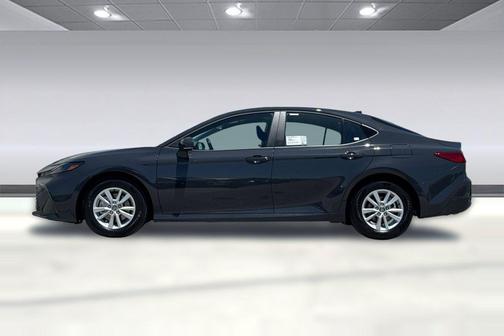 Underground 2026 Toyota Camry LE