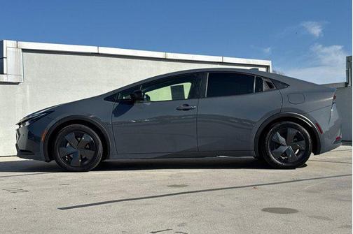 2024 Toyota Prius LE