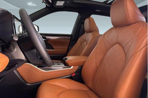 Heavy Metal 2026 Toyota Highlander Hybrid Platinum