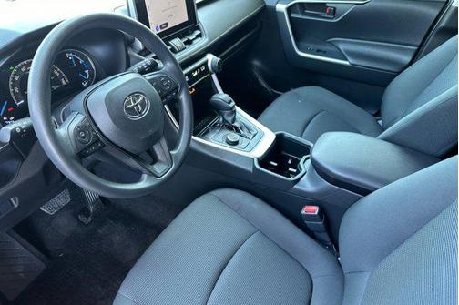 2023 Toyota RAV4 Hybrid LE