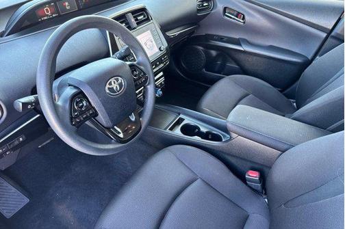 2022 Toyota Prius L