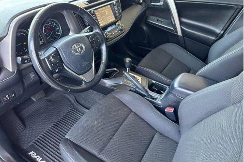 2017 Toyota RAV4 Hybrid XLE