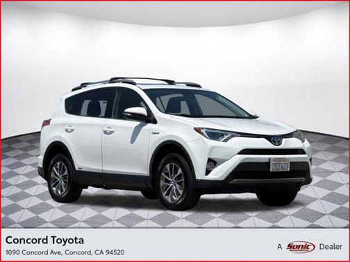2017 Toyota RAV4 Hybrid XLE