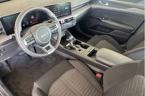 Aurora Black Pearl 2025 Kia K5 LXS