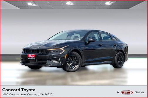 Aurora Black Pearl 2025 Kia K5 LXS