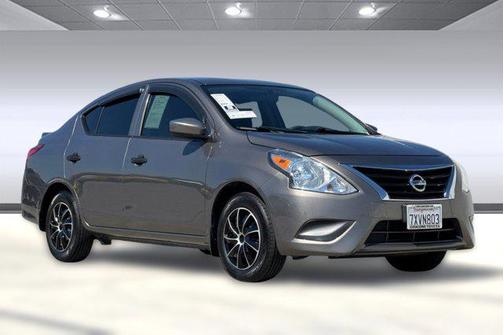 2017 Nissan Versa 1.6 S+