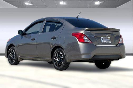 2017 Nissan Versa 1.6 S+