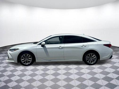2021 Toyota Avalon XLE