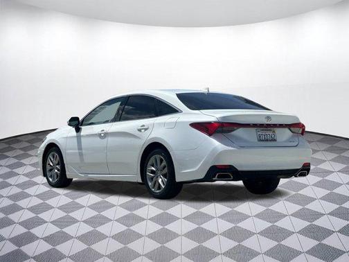 2021 Toyota Avalon XLE