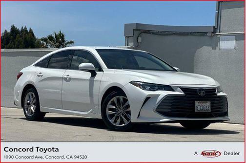 2021 Toyota Avalon XLE