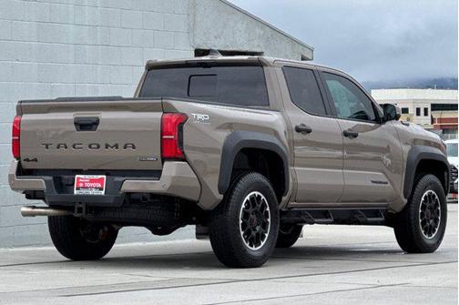 2026 Toyota Tacoma Hybrid TRD Off Road