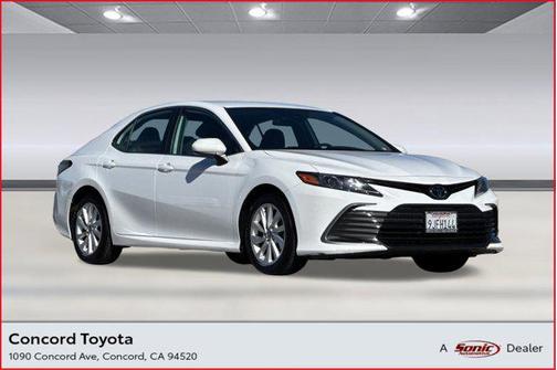 2022 Toyota Camry LE