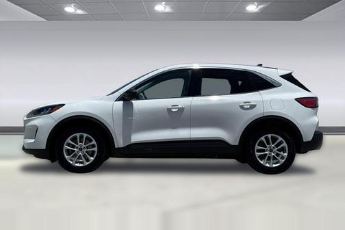 Oxford White 2022 Ford Escape SE