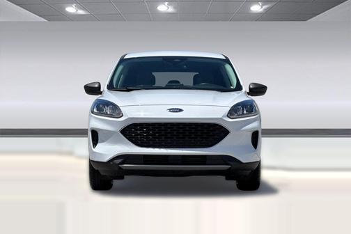 Oxford White 2022 Ford Escape SE
