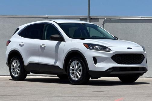 Oxford White 2022 Ford Escape SE