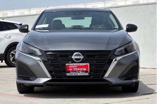 Gun Metallic 2025 Nissan Altima SV FWD