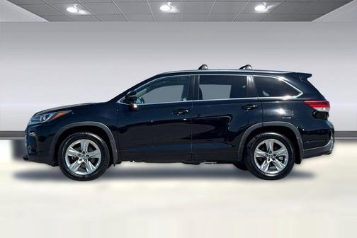 Midnight Black Metallic 2017 Toyota Highlander Limited