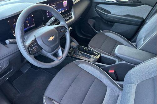 Sterling Gray Metallic 2025 Chevrolet Trailblazer LT