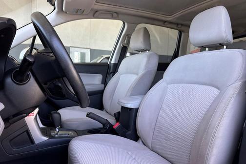 Ice Silver Metallic 2016 Subaru Forester 2.5i Premium