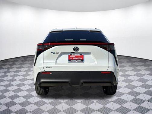 2025 Toyota bZ4X XLE