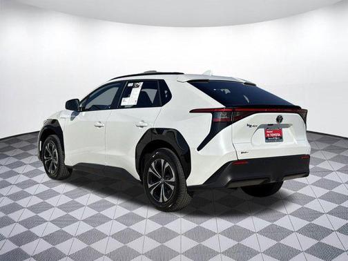 2025 Toyota bZ4X XLE