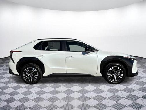 2025 Toyota bZ4X XLE