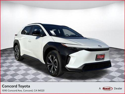 2025 Toyota bZ4X XLE