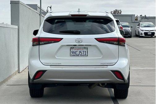 2023 Toyota Highlander Platinum