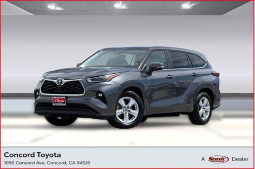 Celestial Silver Metallic 2025 Toyota Highlander LE