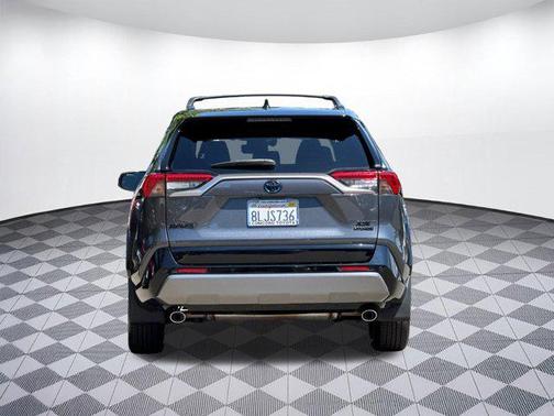 2019 Toyota RAV4 Hybrid SE