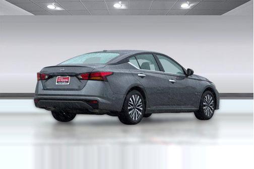 Gun Metallic 2025 Nissan Altima SV FWD