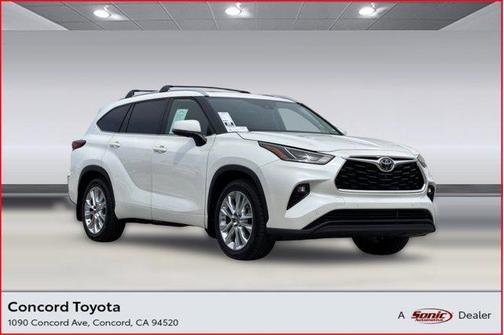 Blizzard Pearl 2021 Toyota Highlander Limited