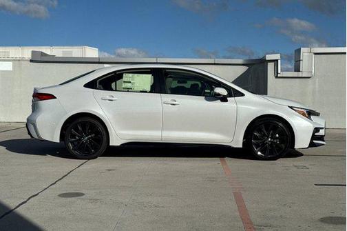 2026 Toyota Corolla Hybrid SE