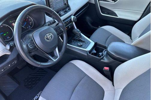 2019 Toyota RAV4 Hybrid XLE